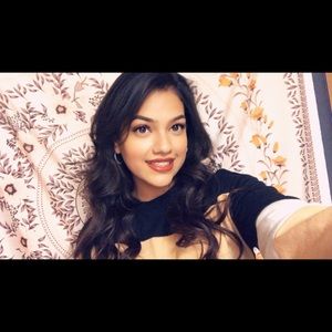 Meet your Posher, Maritsa